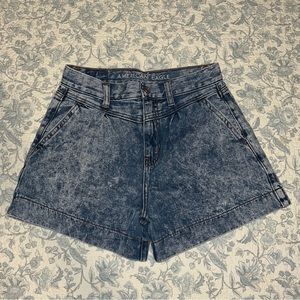 american eagle high waisted acid wash mom jean shorts